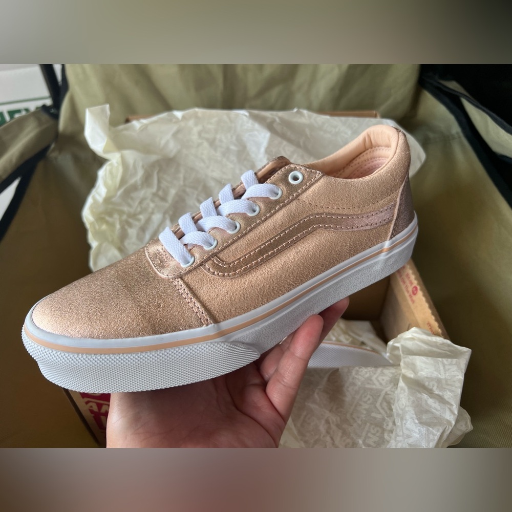 New vans shoes Rose gold Girl sizes